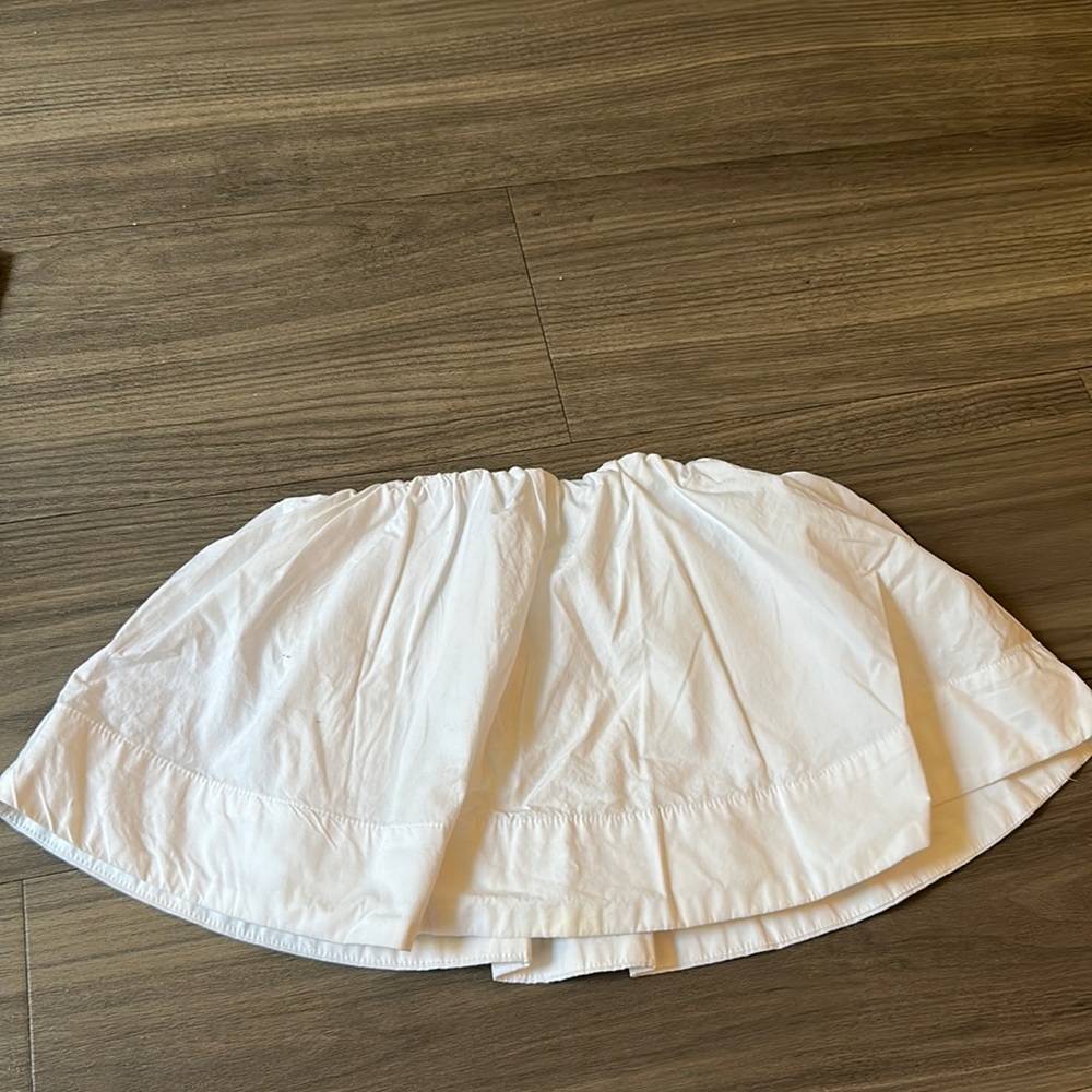 Aritzia - Cropped Tube Flowy Top